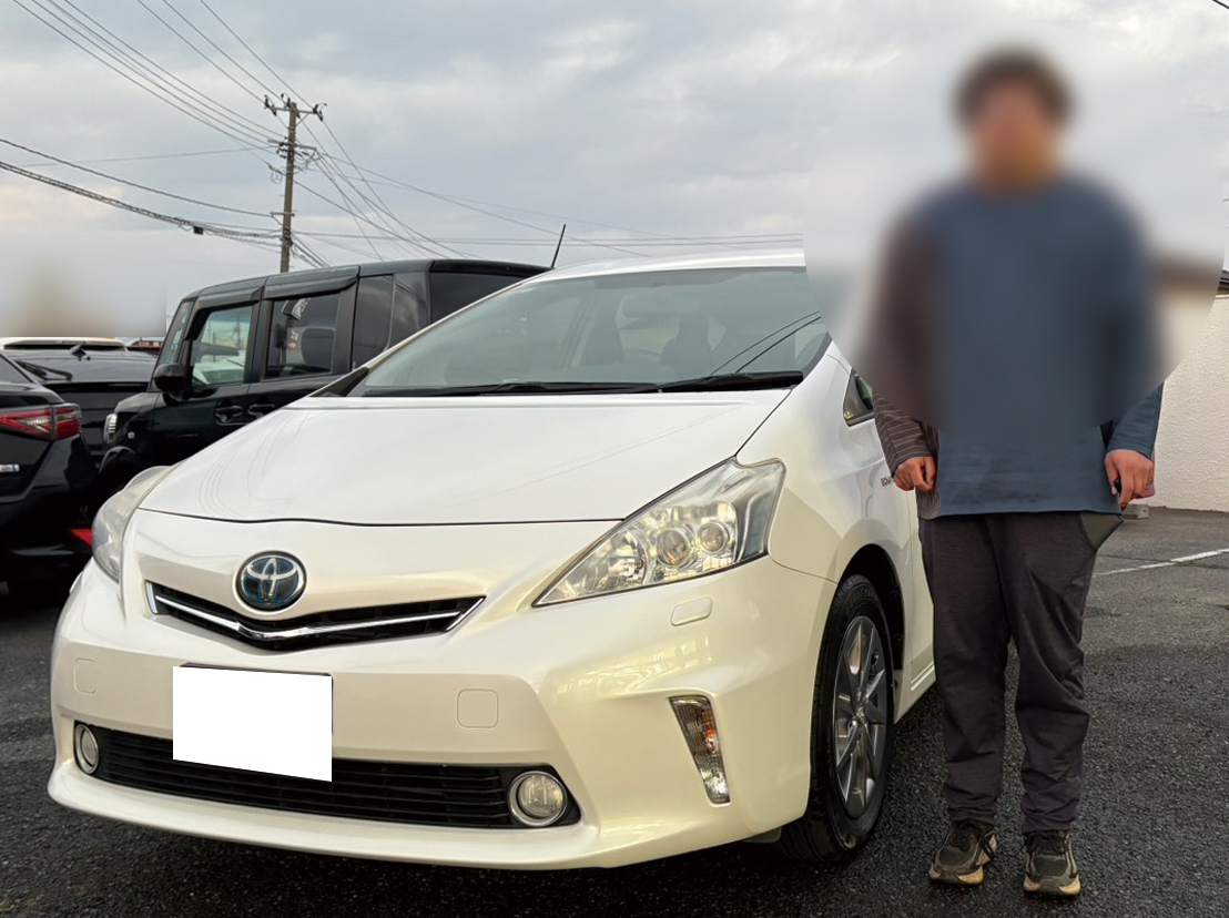 トヨタ　プリウスα